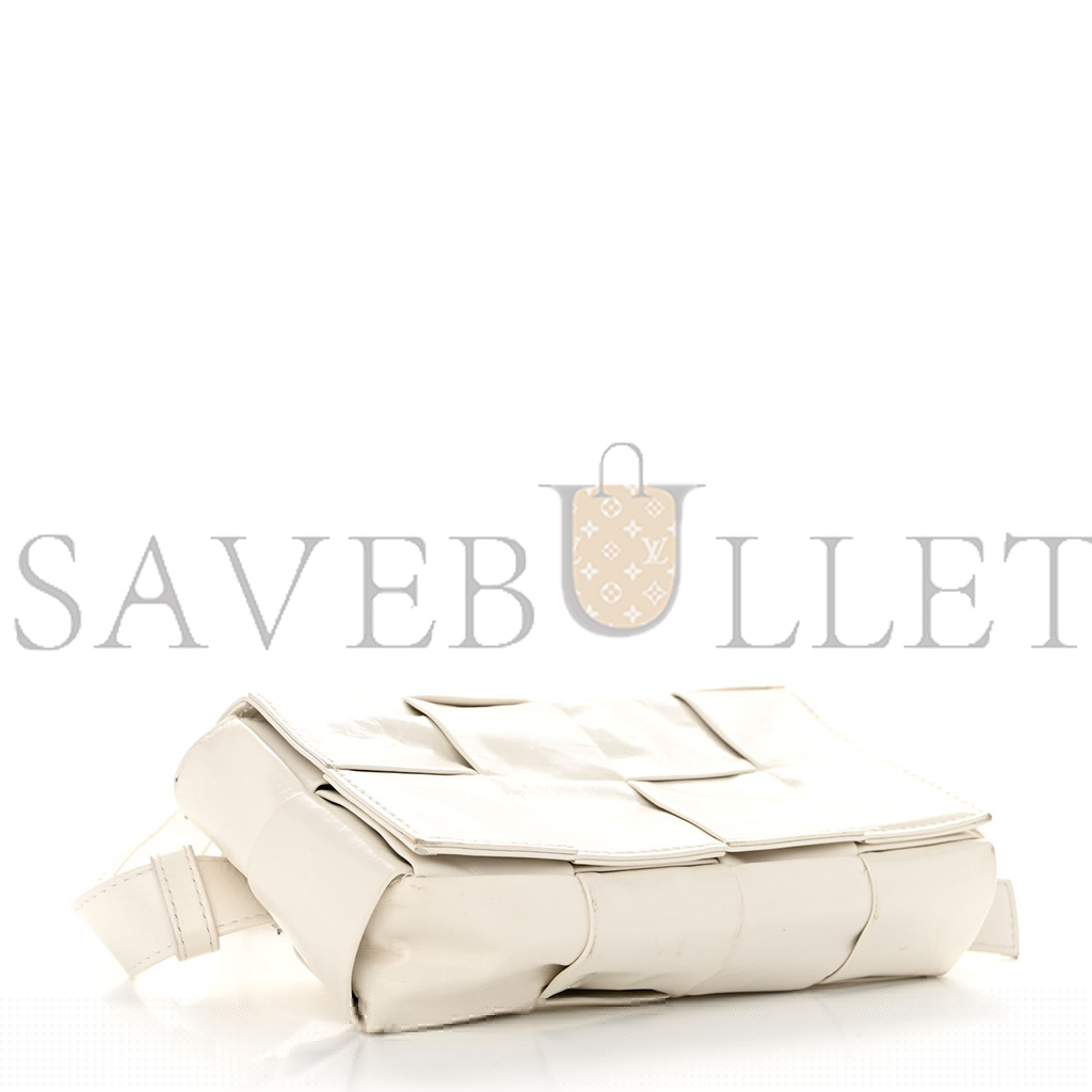bo*te*ga Ve*ne*ta paper calfskin intrecciato cassette belt bag white (18*10*4cm)