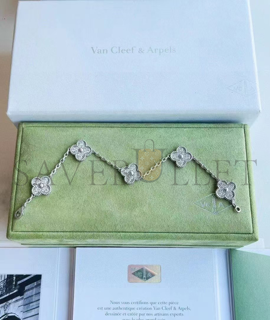 v*n cl*f arpels vintage alhambra bracelet, 5 motifs - white gold, Di*m*nd vcara41500