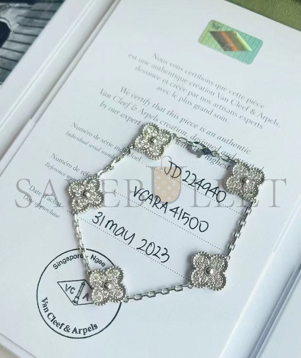 v*n cl*f arpels vintage alhambra bracelet, 5 motifs - white gold, Di*m*nd vcara41500