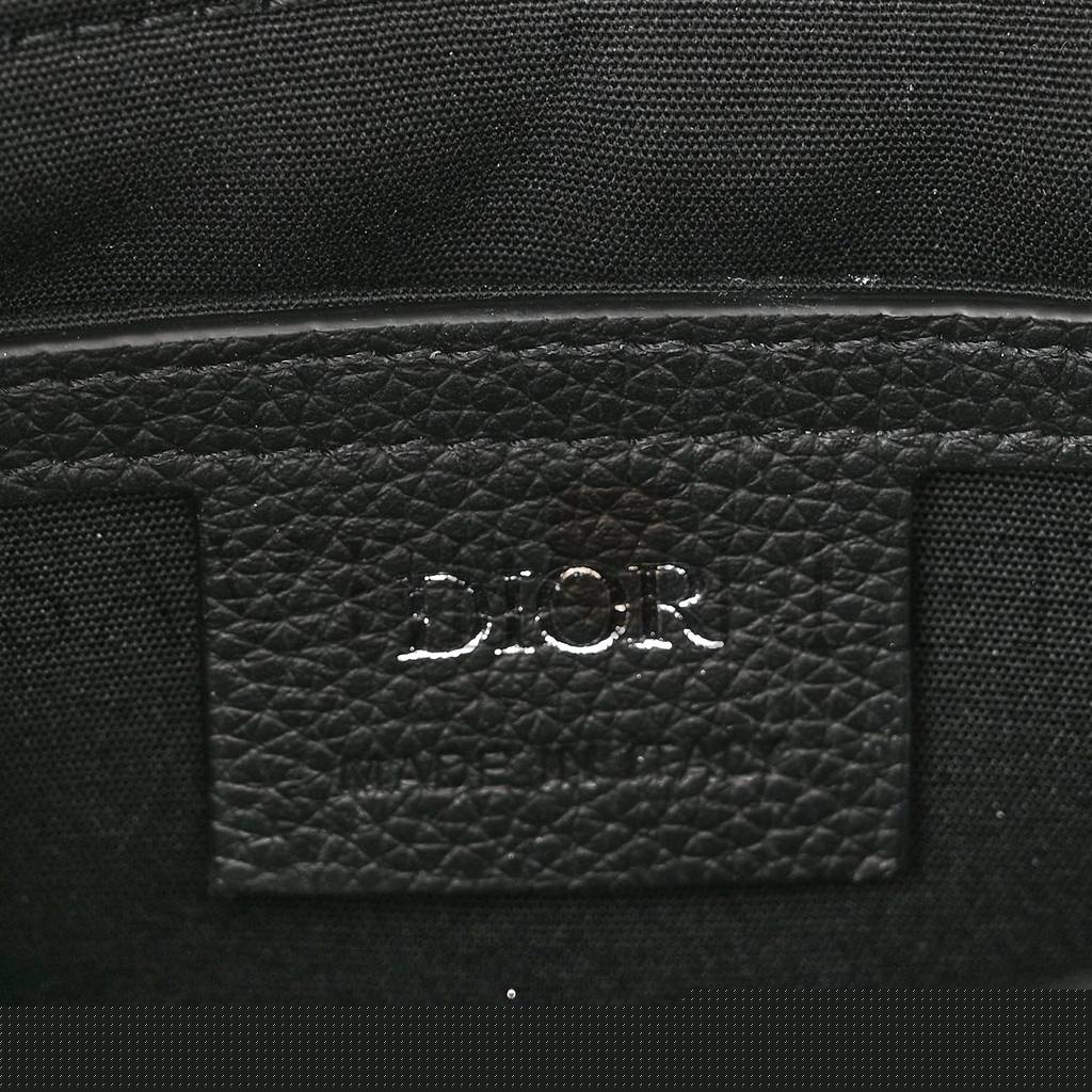D*or grained calfskin oblique saddle pouch black (18*13*5.1cm)